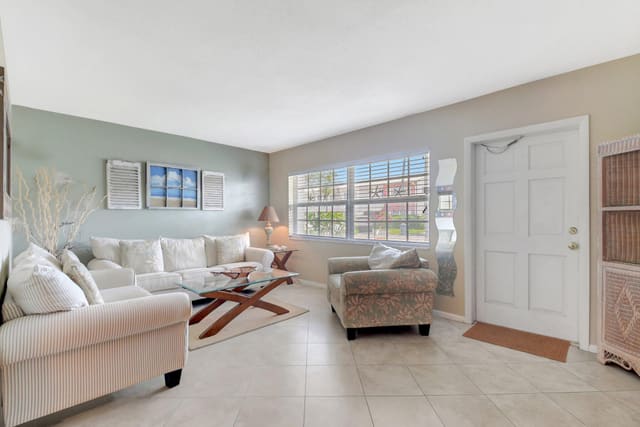 5505 N. Ocean Boulevard 13-105, sold in Colonial Ridge Corp, Ocean Ridge, FL