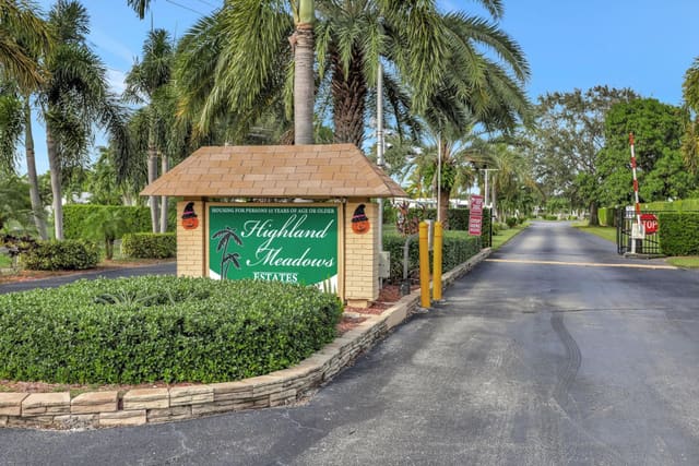 211 NW 52nd Court, Deerfield Beach, FL 33064