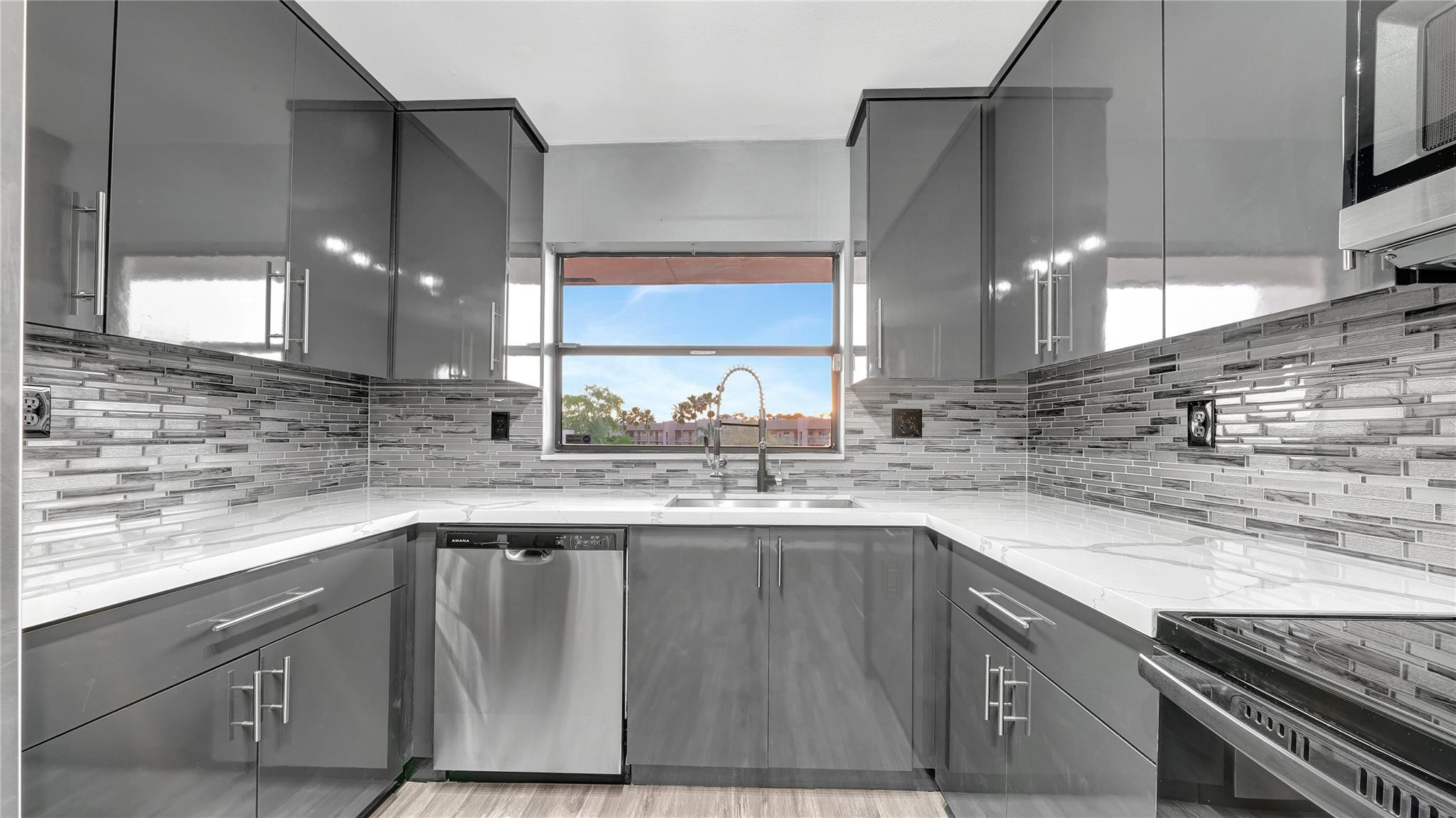 10433 Sunrise Lakes Boulevard 409, Sunrise, FL 33322, Sunrise