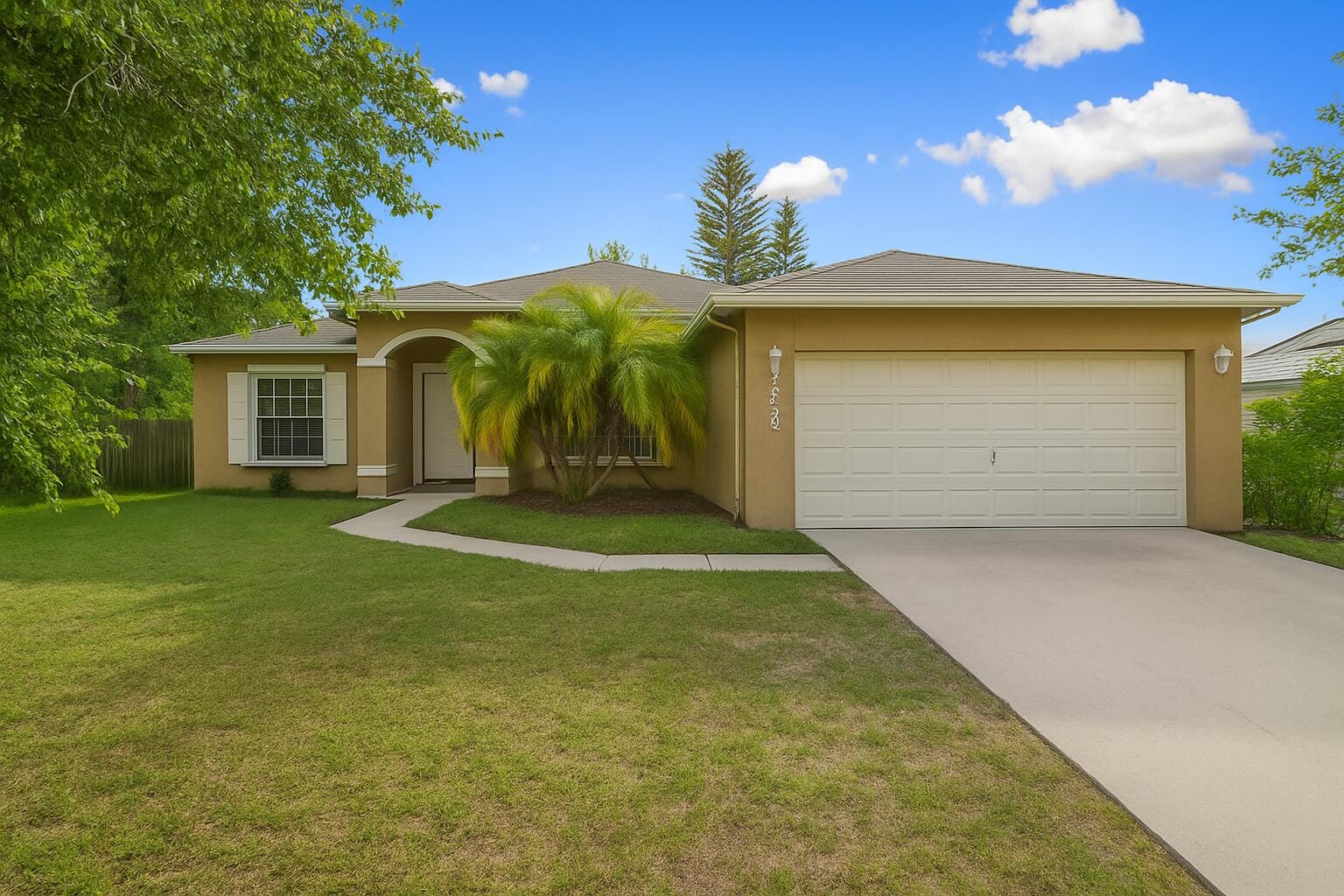 3182 SW Cathedral Street, Port St. Lucie, FL 34953