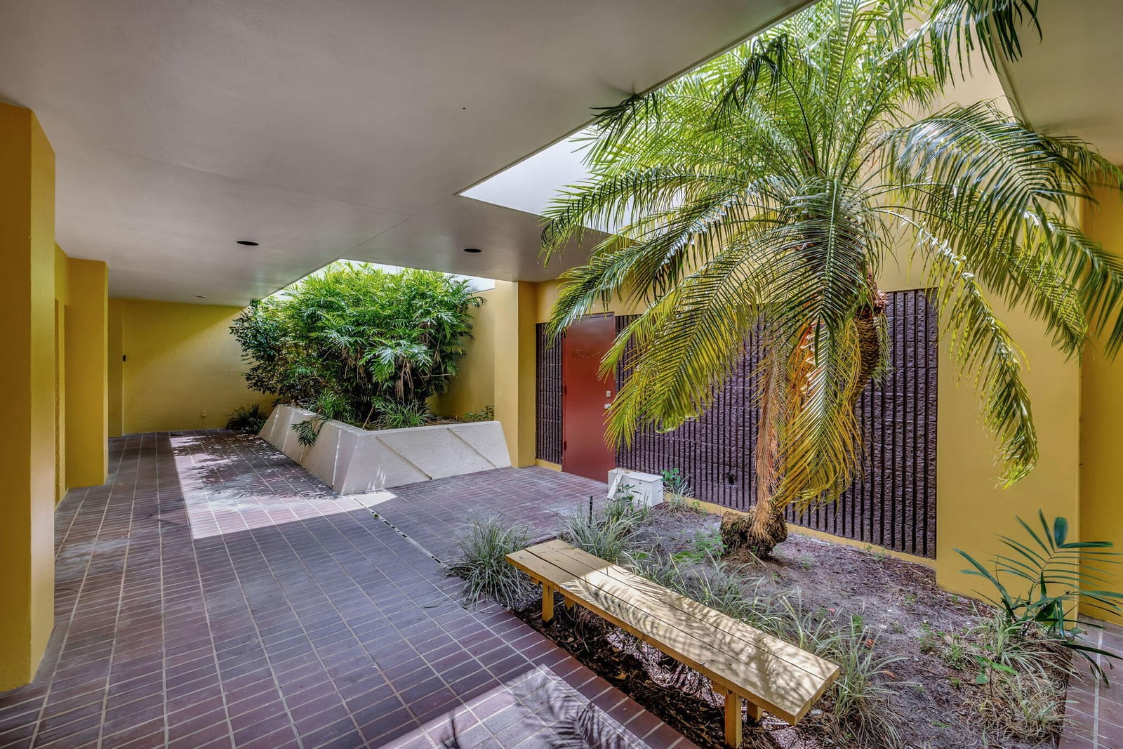 3157 N University Drive — photo 11