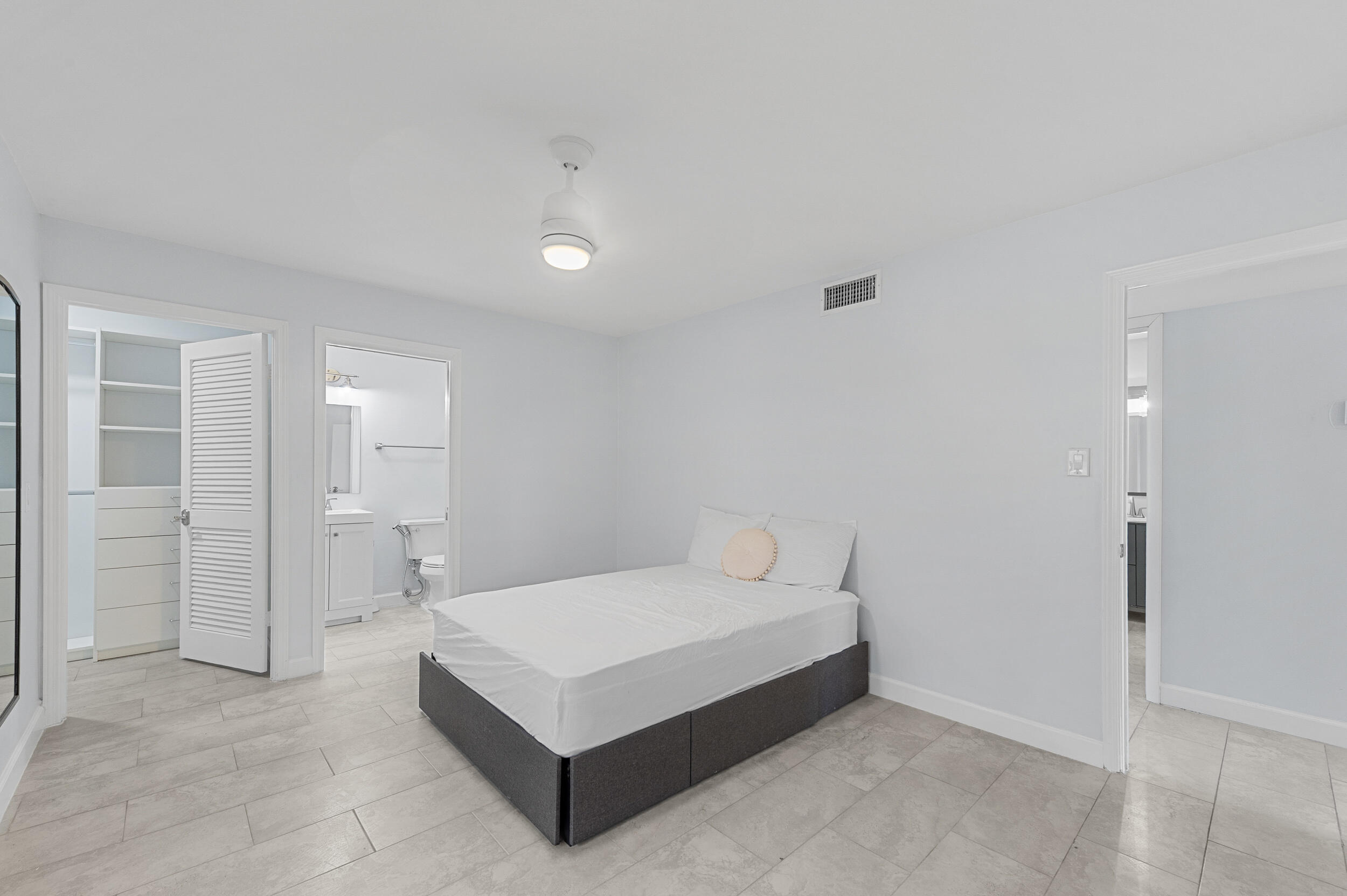 234 Capri E, Delray Beach, FL 33484 photo 14