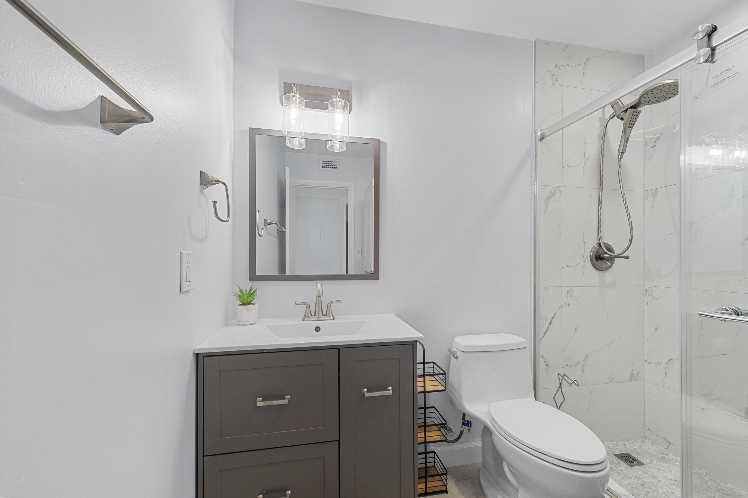 234 Capri E, Delray Beach, FL 33484 photo 21