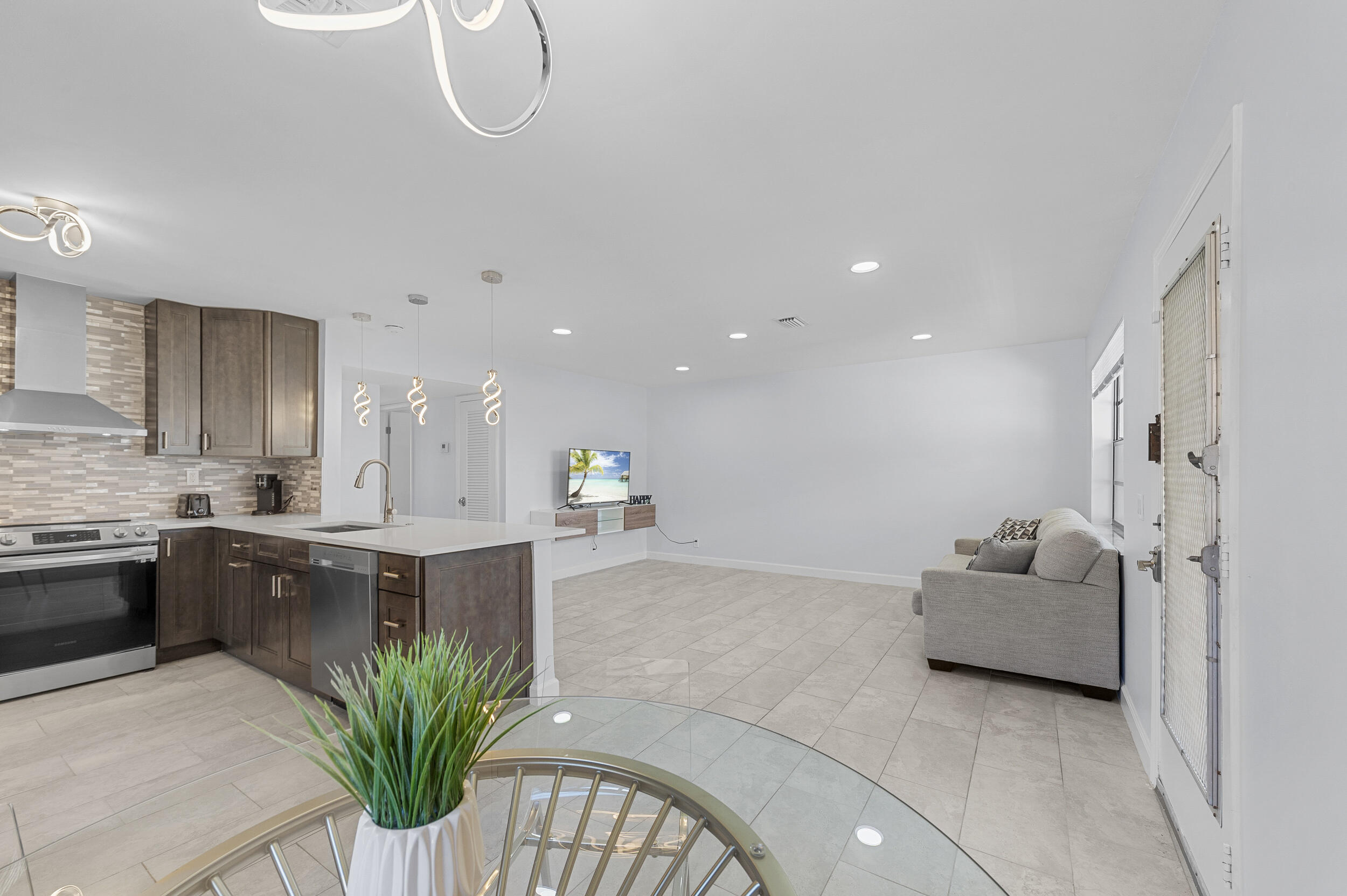 234 Capri E, Delray Beach, FL 33484 photo 6