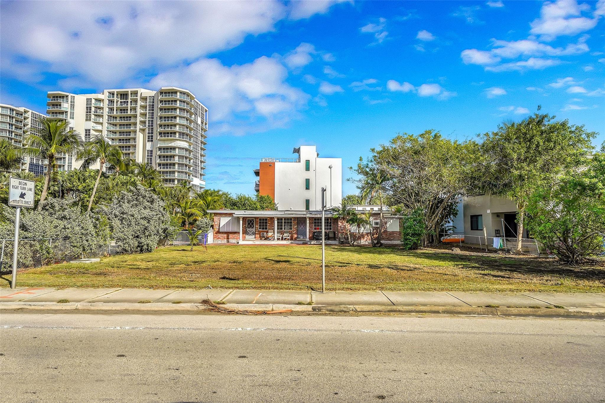 356 Balboa Street, Hollywood, FL 33019, Hollywood