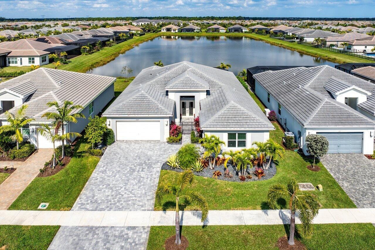 12823 SW Sea Goddess Lane, Port St. Lucie, FL 34987