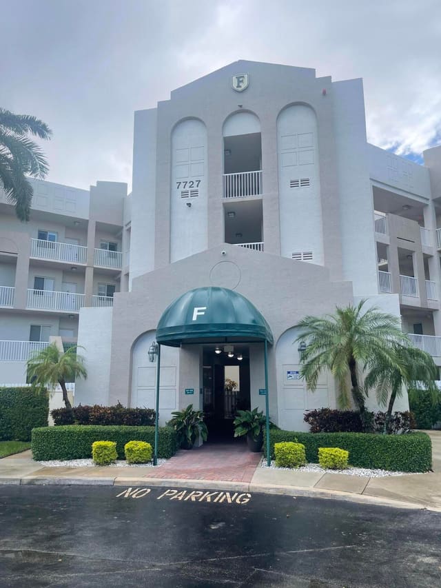 7727 Southampton Terrace 305, sold in Southampton Condominium F, Tamarac, FL