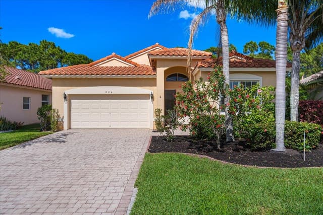 284 NW Toscane Trail, Port St. Lucie, FL 34986