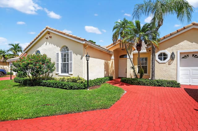 17215 Boca Club Boulevard 2, sold in St Tropez At Boca Golf Villas Condo, Boca Raton, FL