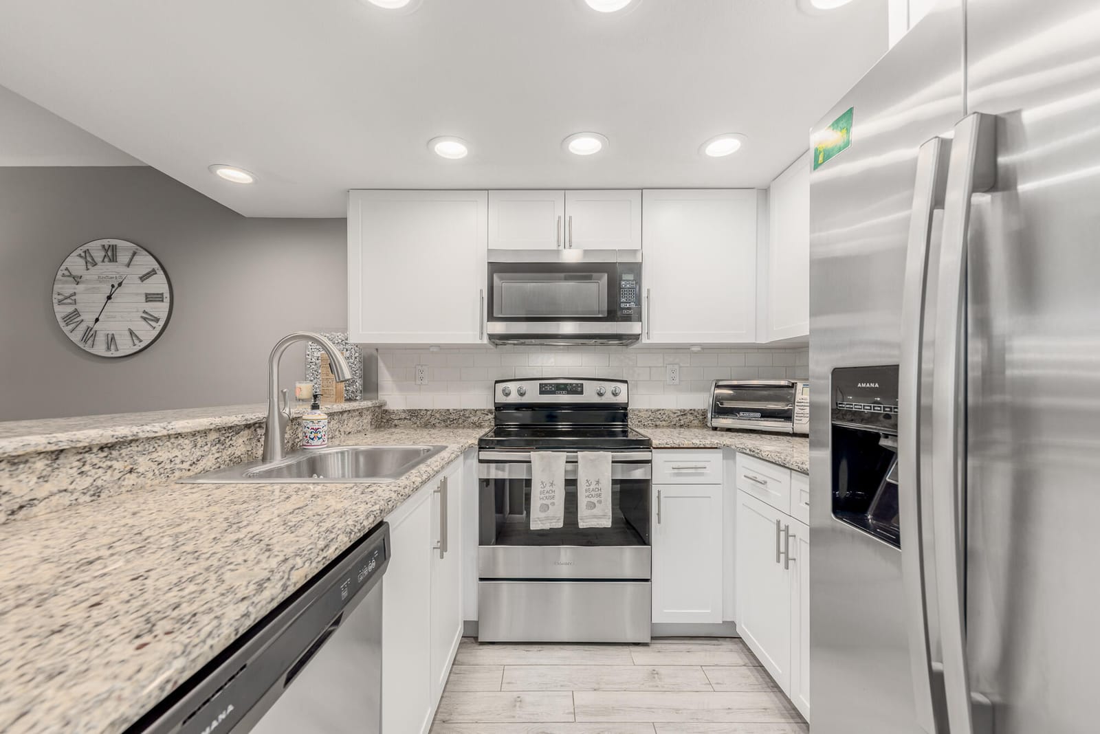 390 NE Edgewater Drive 302, Stuart, FL 34996 photo 7