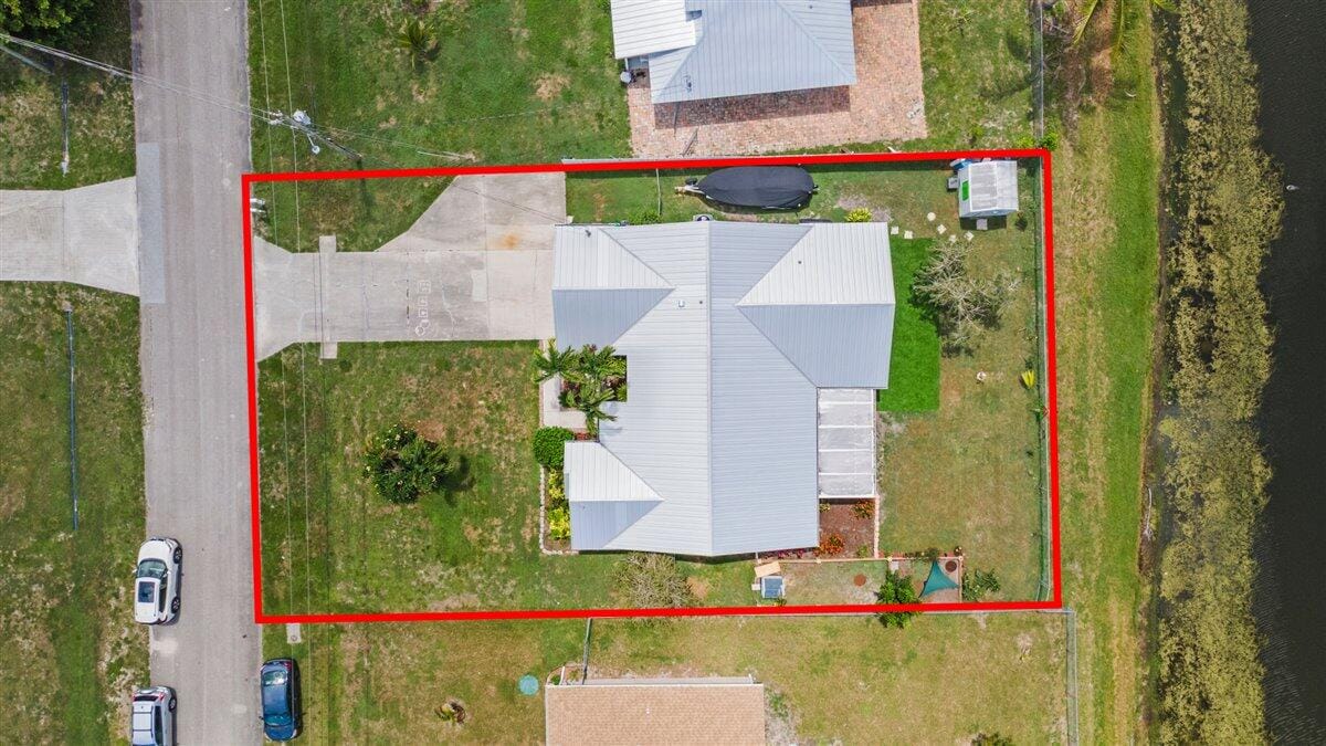 441 SW Cherry Hill Road, Port St. Lucie, FL 34953