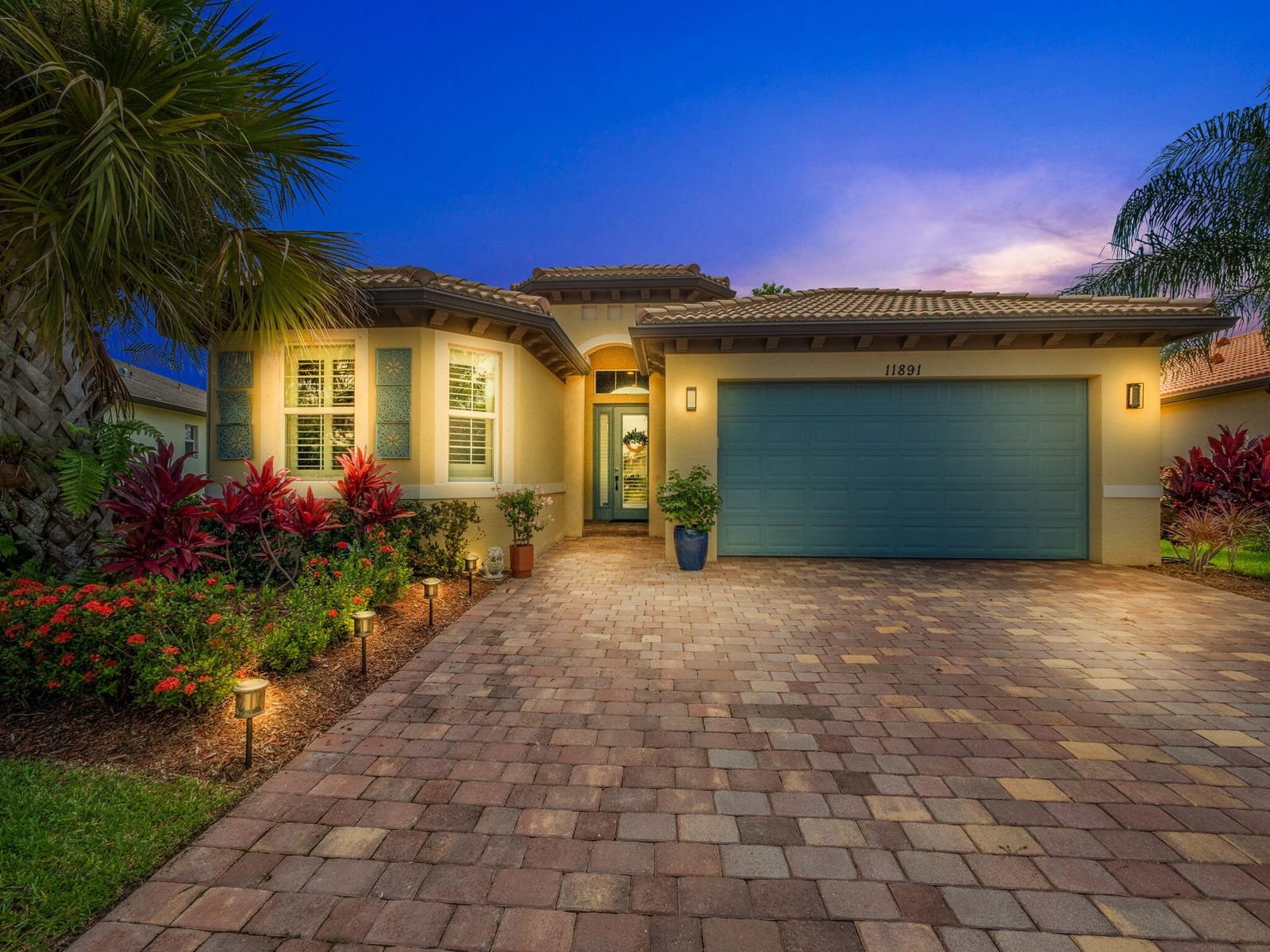 11891 SW Crestwood Circle, Port St. Lucie, FL 34987