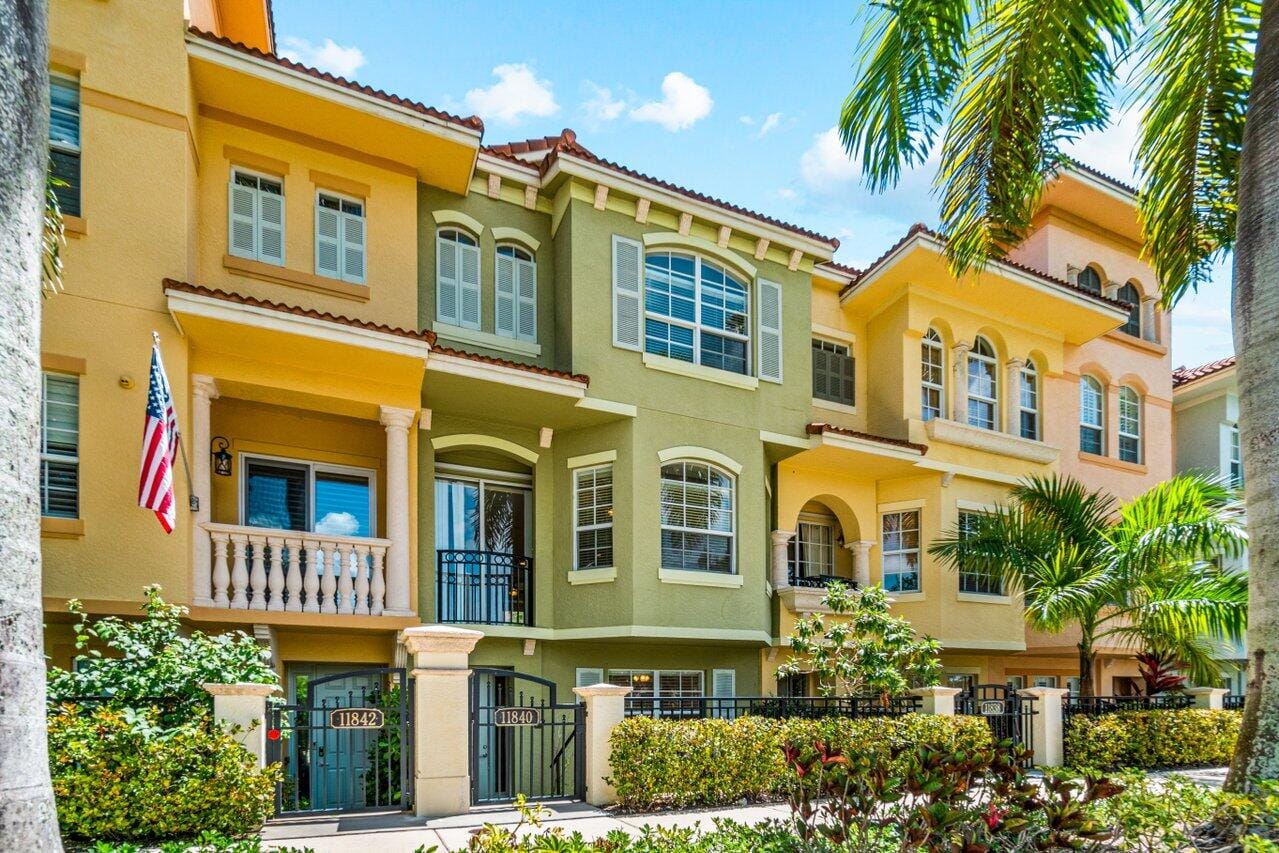 11840 Valencia Gardens Avenue, Palm Beach Gardens, FL 33410