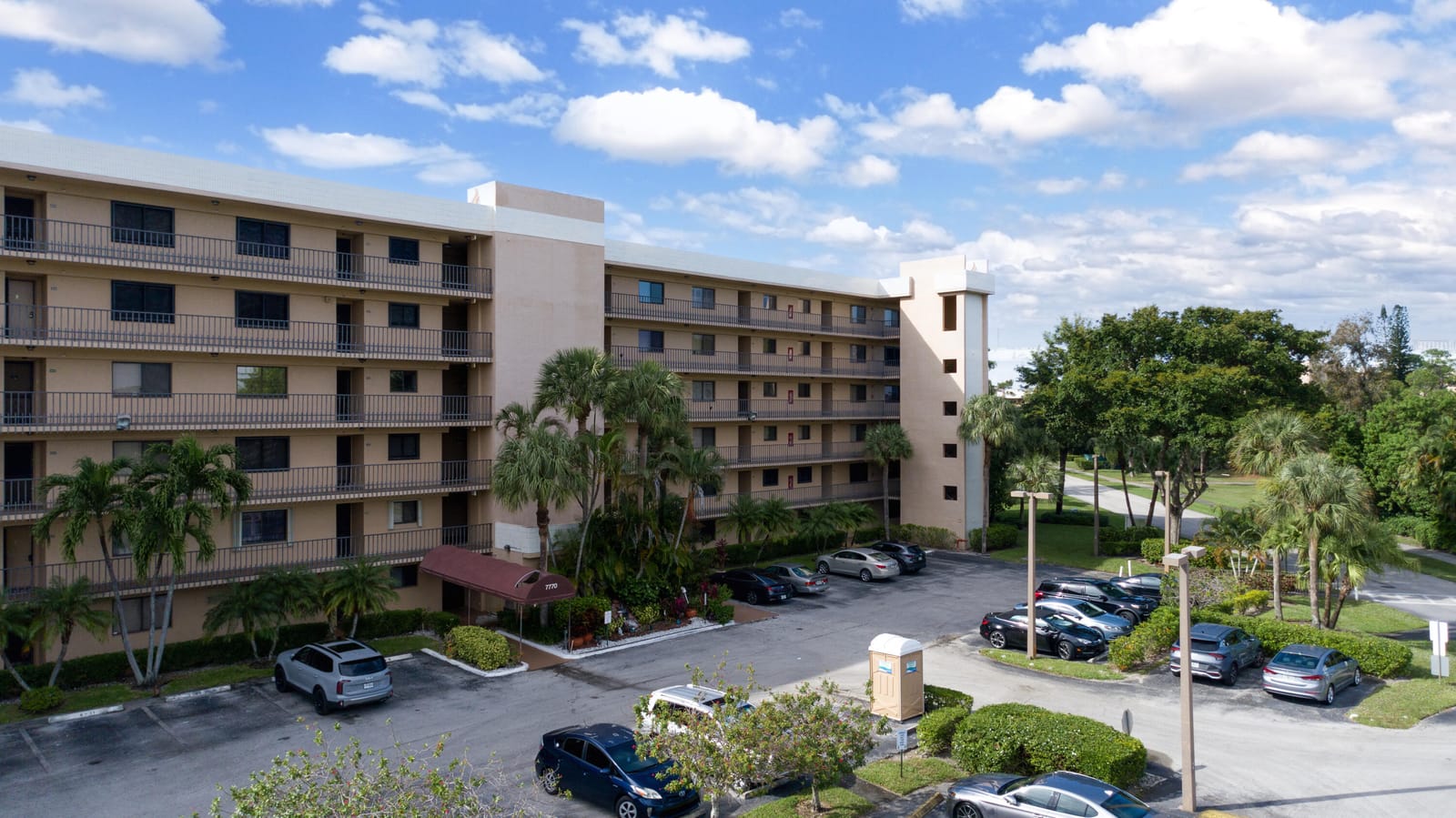 7770 Tahiti Lane 408, Lake Worth, FL 33467