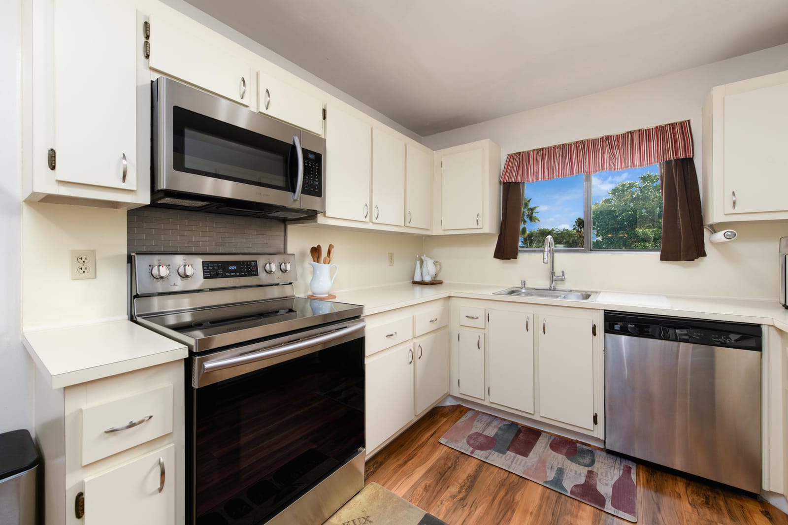 7770 Tahiti Lane 408, Lake Worth, FL 33467 photo 12