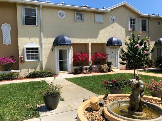 209 Waterside Drive 209, sold in Waterside Village Of Palm, Hypoluxo, FL