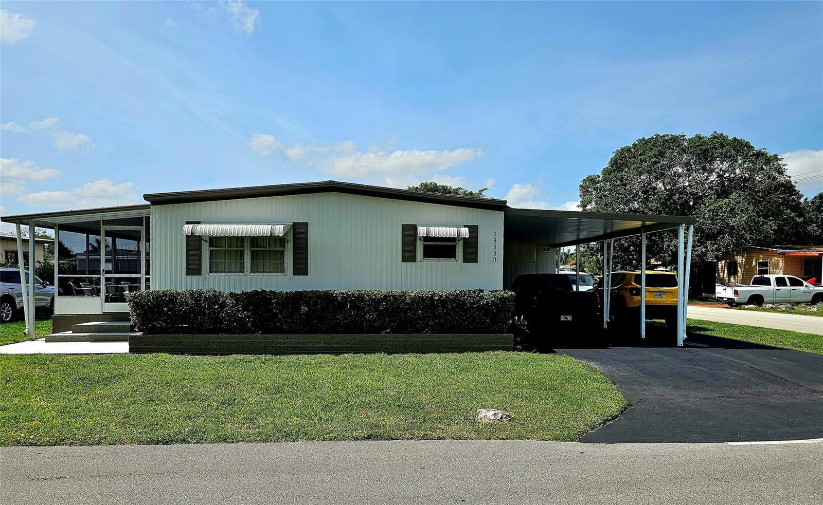 13530 NW 5th Street, Plantation, FL 33325
