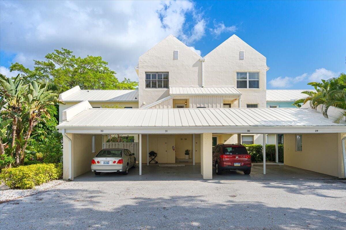 3901 SE Saint Lucie Boulevard D-31, Stuart, FL 34997 photo 4