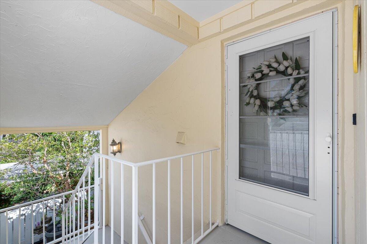 3901 SE Saint Lucie Boulevard D-31, Stuart, FL 34997 photo 10