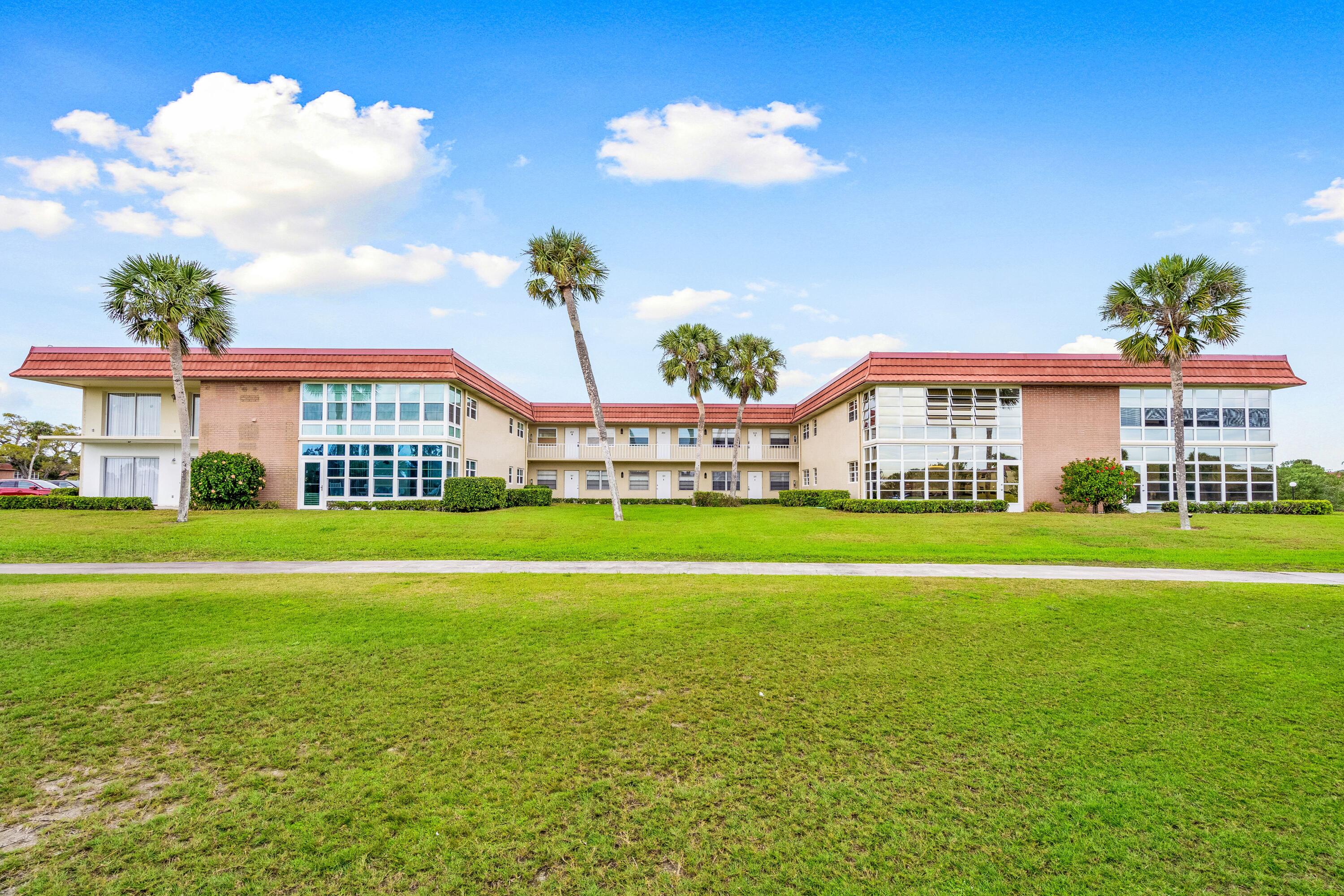 65 Woodland Drive 106, Vero Beach, FL 32962, Vero Beach