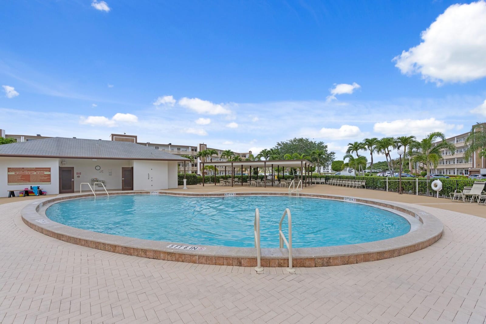 2023 Guildford B, Boca Raton, FL 33434 photo 2