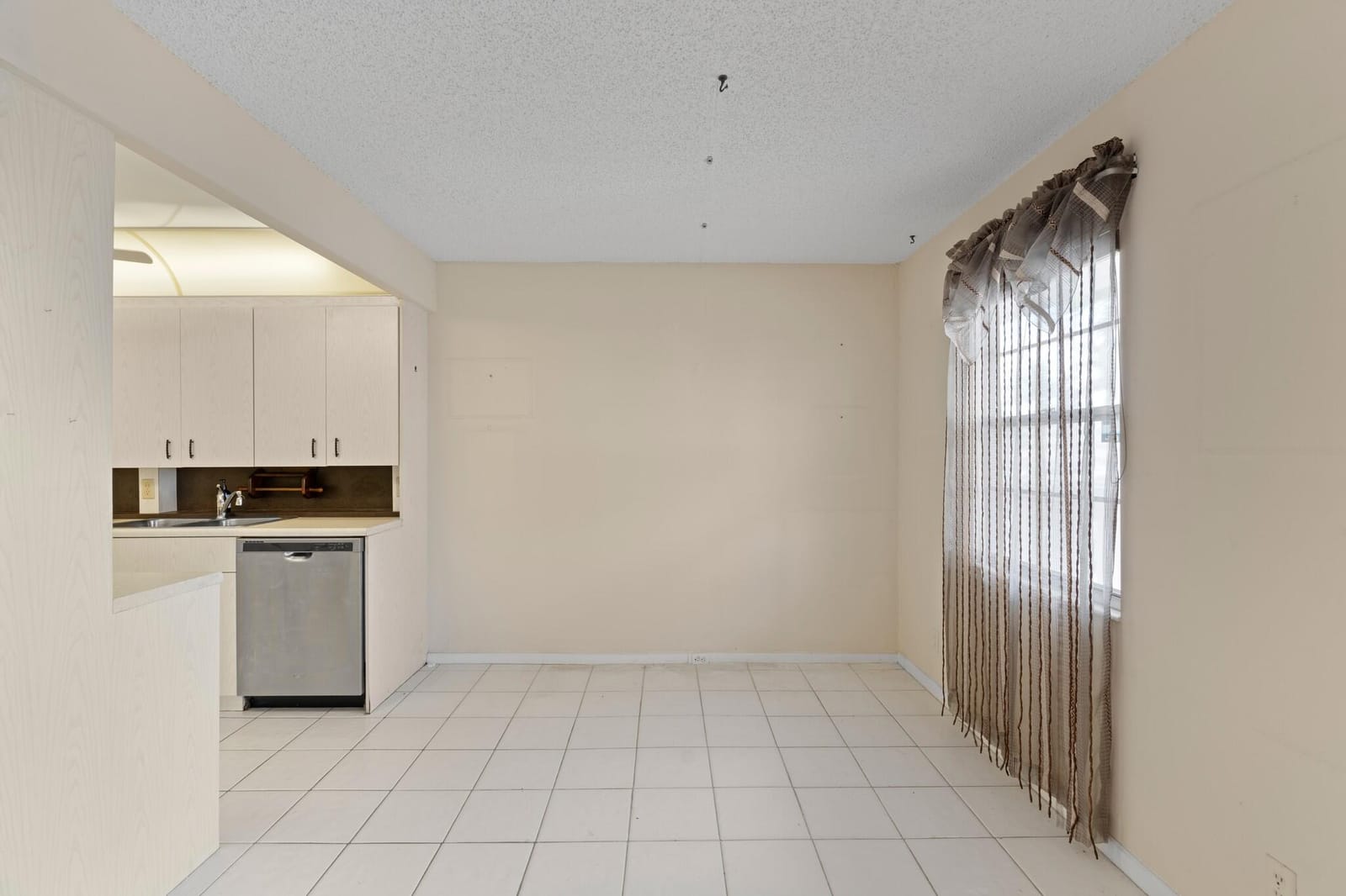 2023 Guildford B, Boca Raton, FL 33434 photo 9