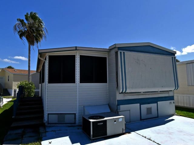 533 Nettles Boulevard, sold in Outdoor Resorts At Nettle, Jensen Beach, FL