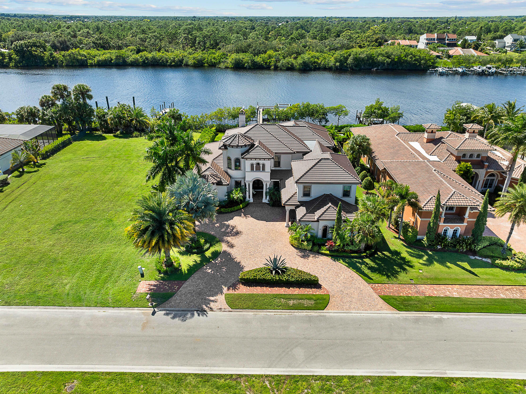 201 SE Fiore Bello, Port St. Lucie, FL 34952, Port St Lucie