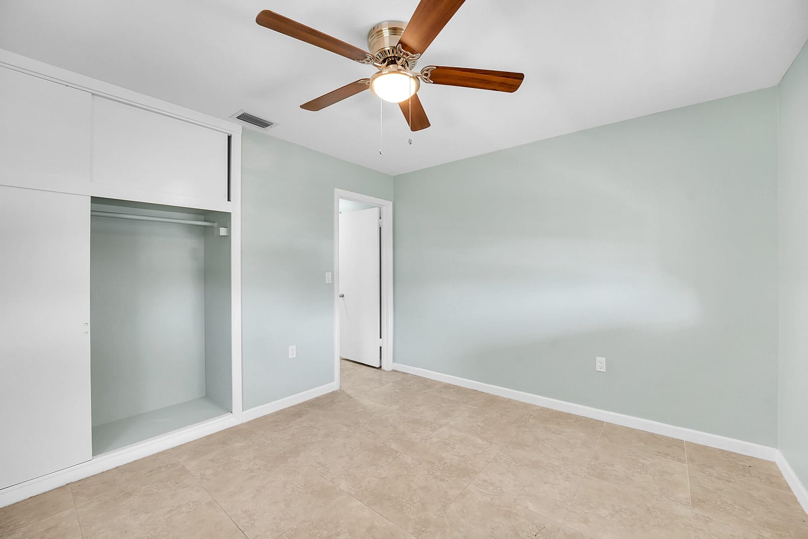 302 W Arbor Avenue — photo 12