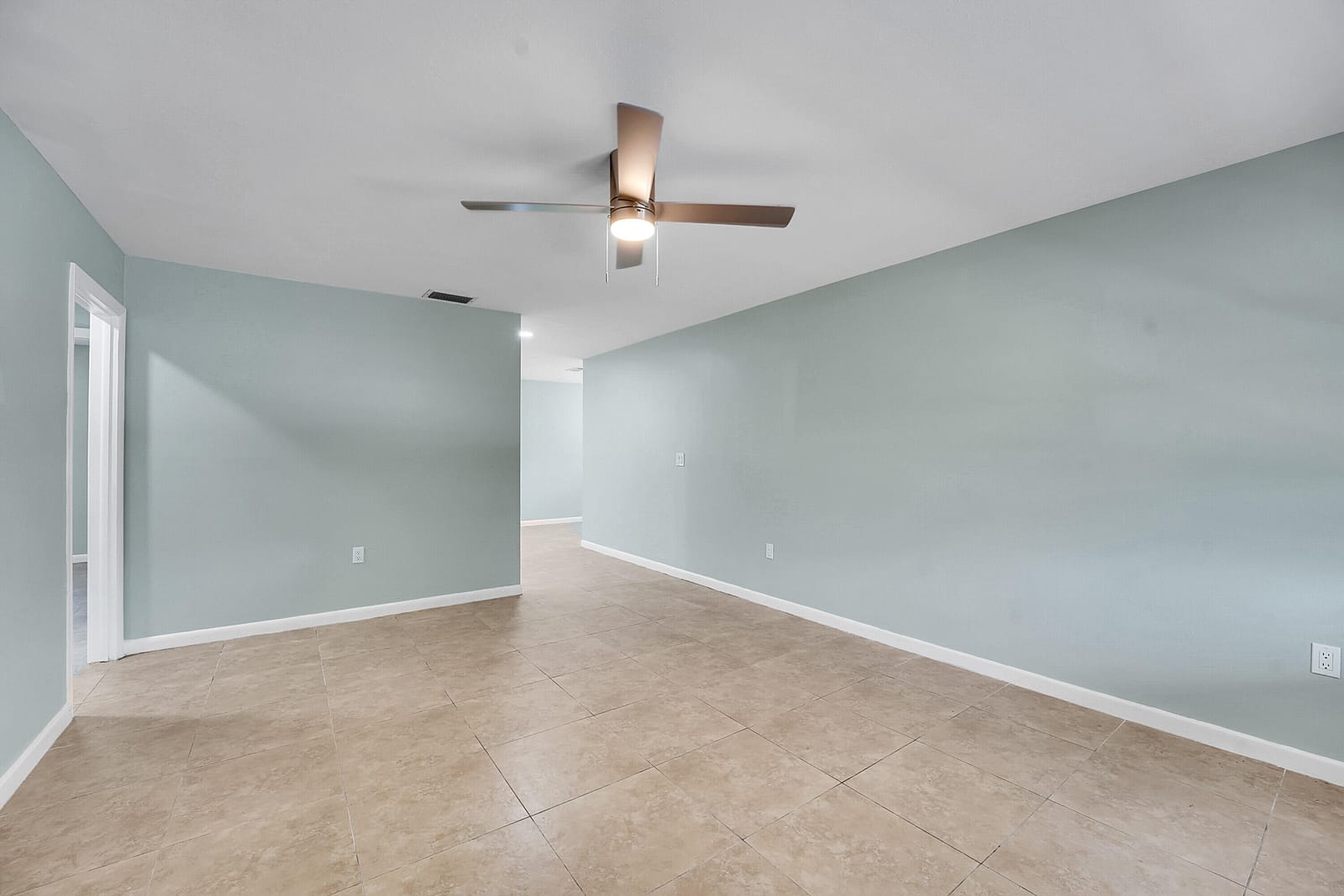 302 W Arbor Avenue — photo 5