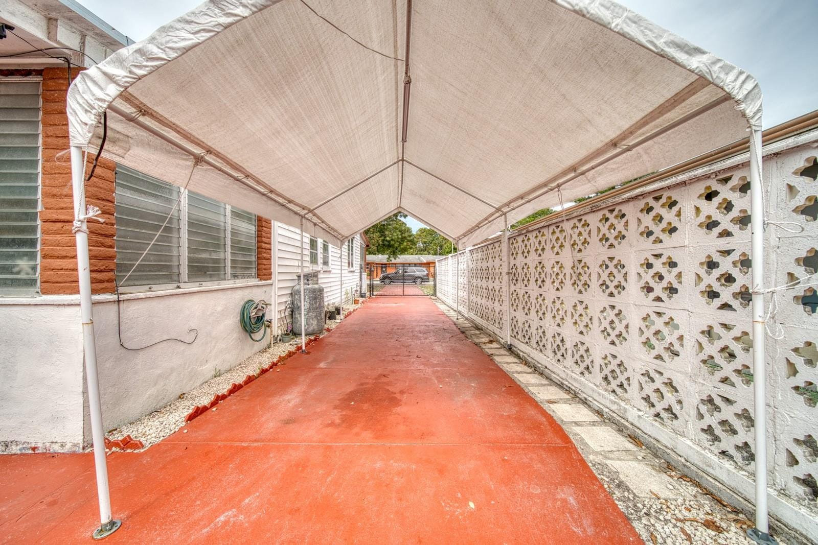 10633 NW 6th Avenue, Miami, FL 33150 photo 15