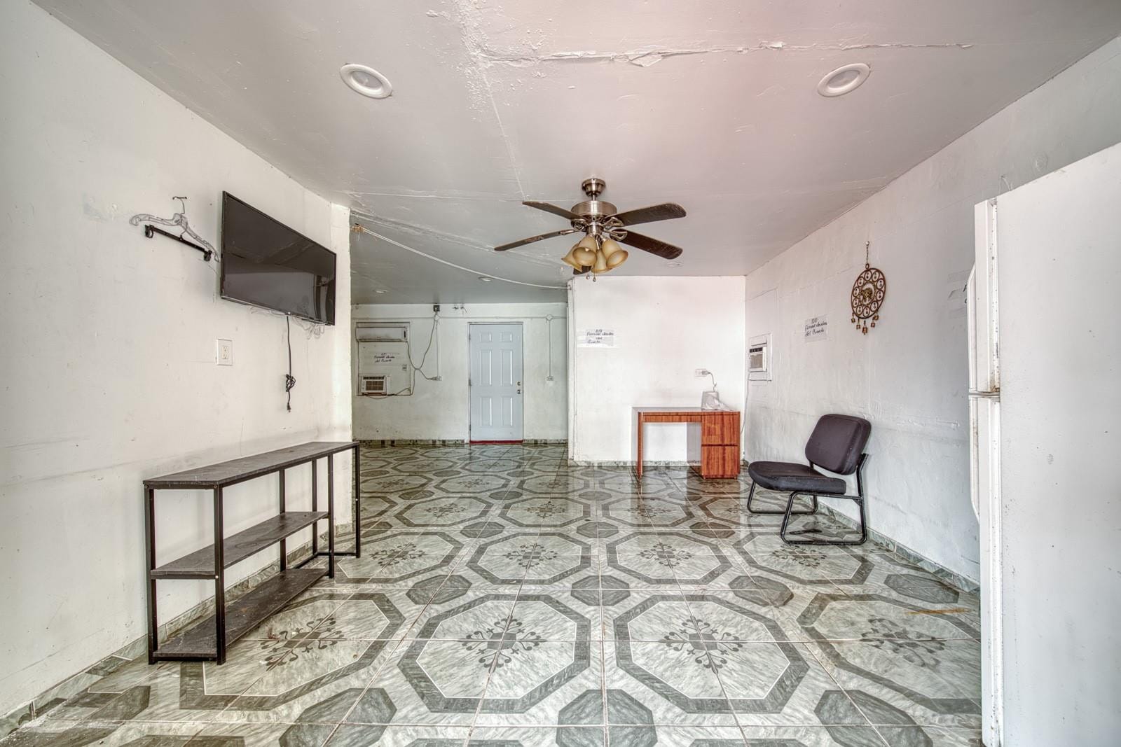 10633 NW 6th Avenue, Miami, FL 33150 photo 17