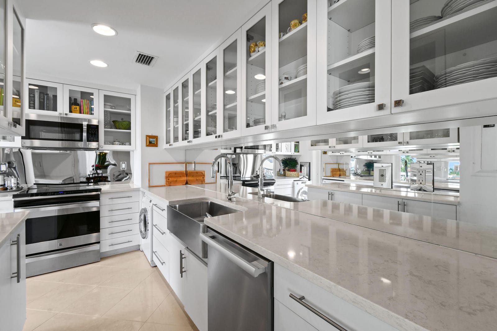 389 S Lake Drive 4h — photo 4