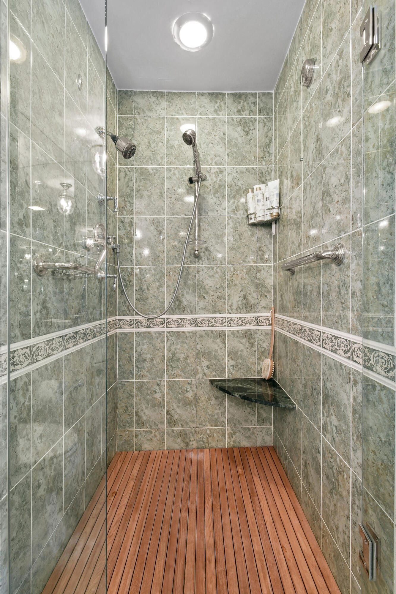 389 S Lake Drive 4h — photo 9