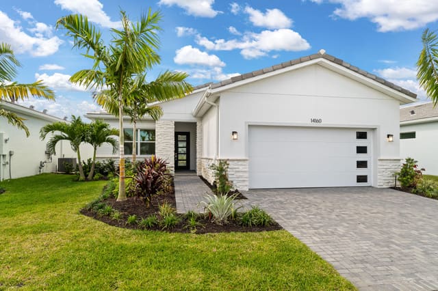 14160 SW Daphne Street, Port St. Lucie, FL 34987