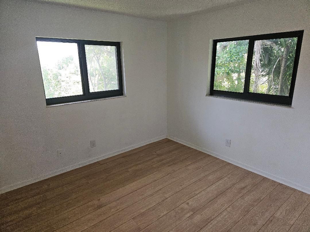 2912 NE 8th Terrace 204 — photo 9