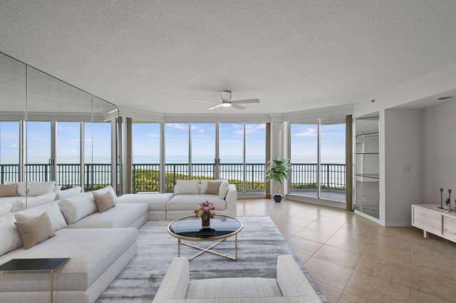 8650 S Ocean Drive Ln2, sold in Regency Island Dunes, Jensen Beach, FL