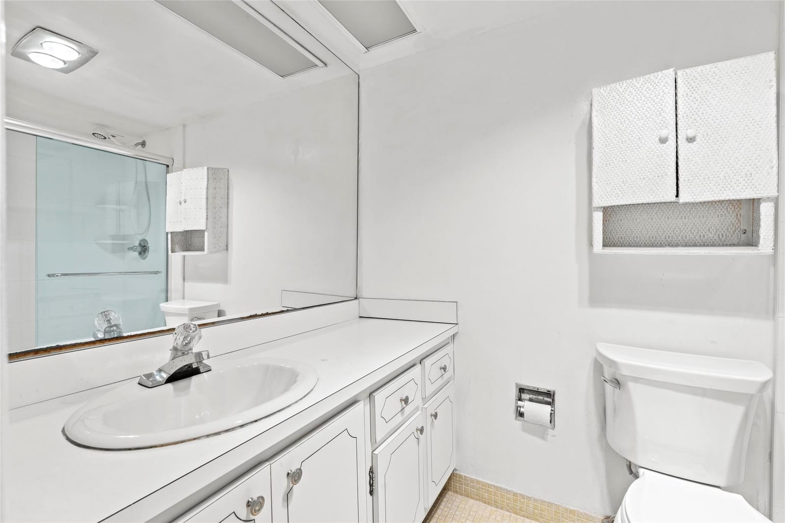 3200 N Palm Aire Drive 303 — photo 9