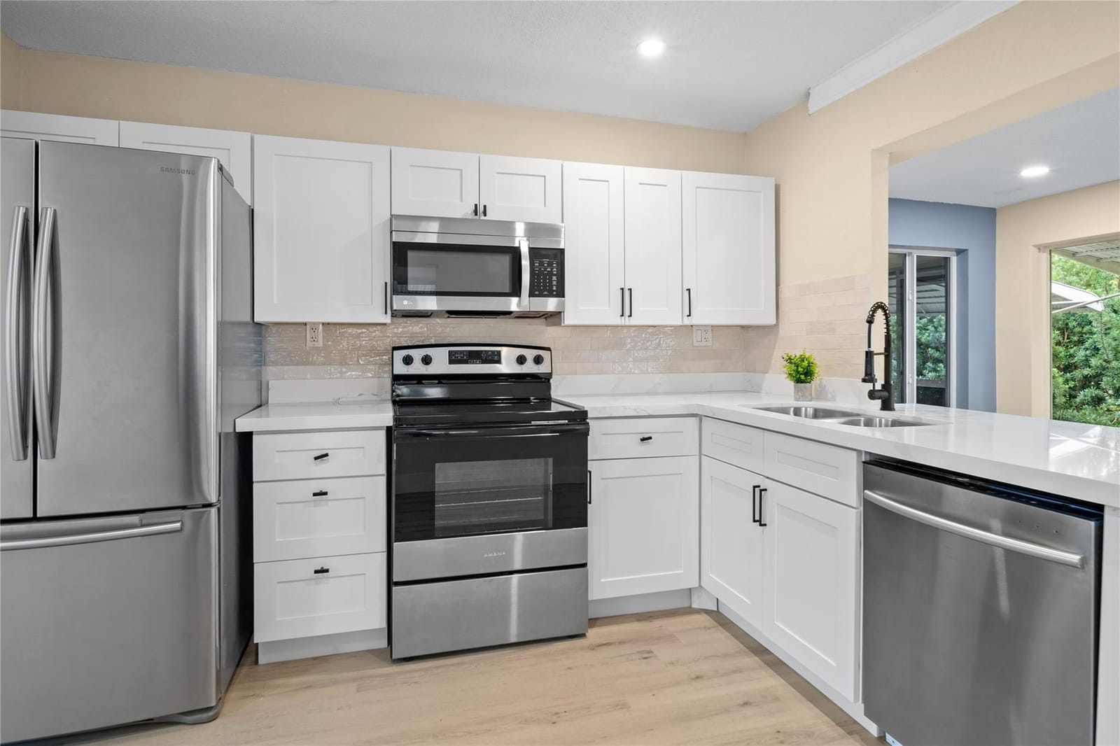 4514 NW 49th Drive — photo 3