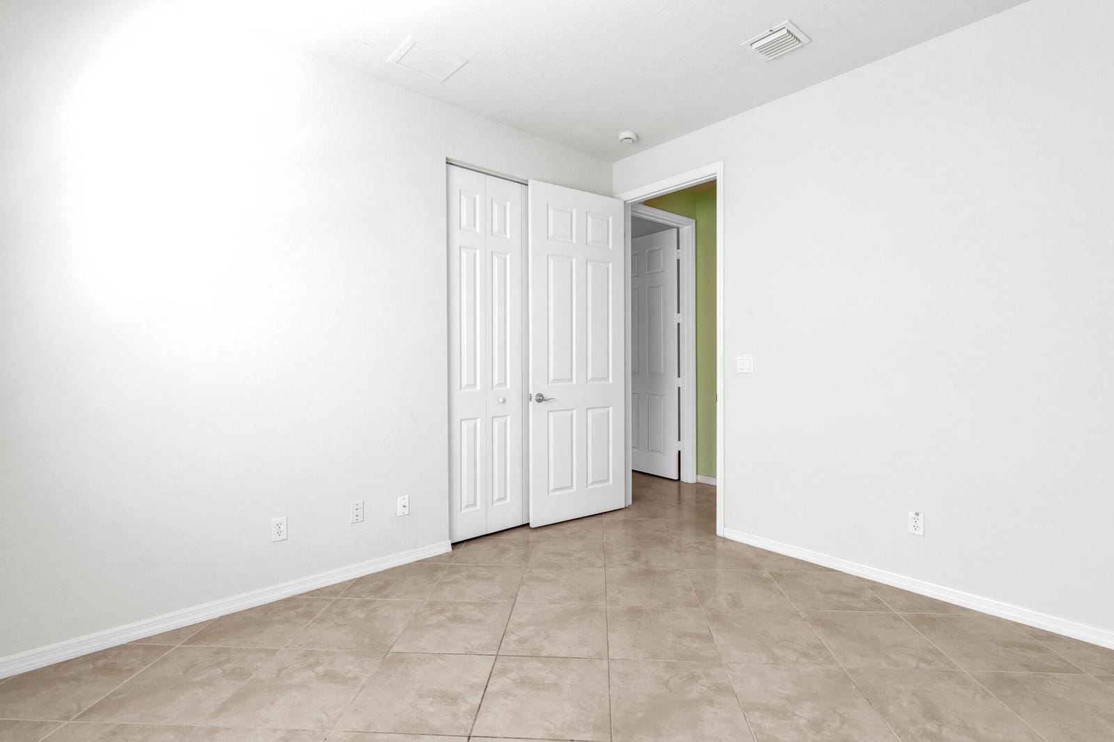 6380 Oxford Circle 104d — photo 9