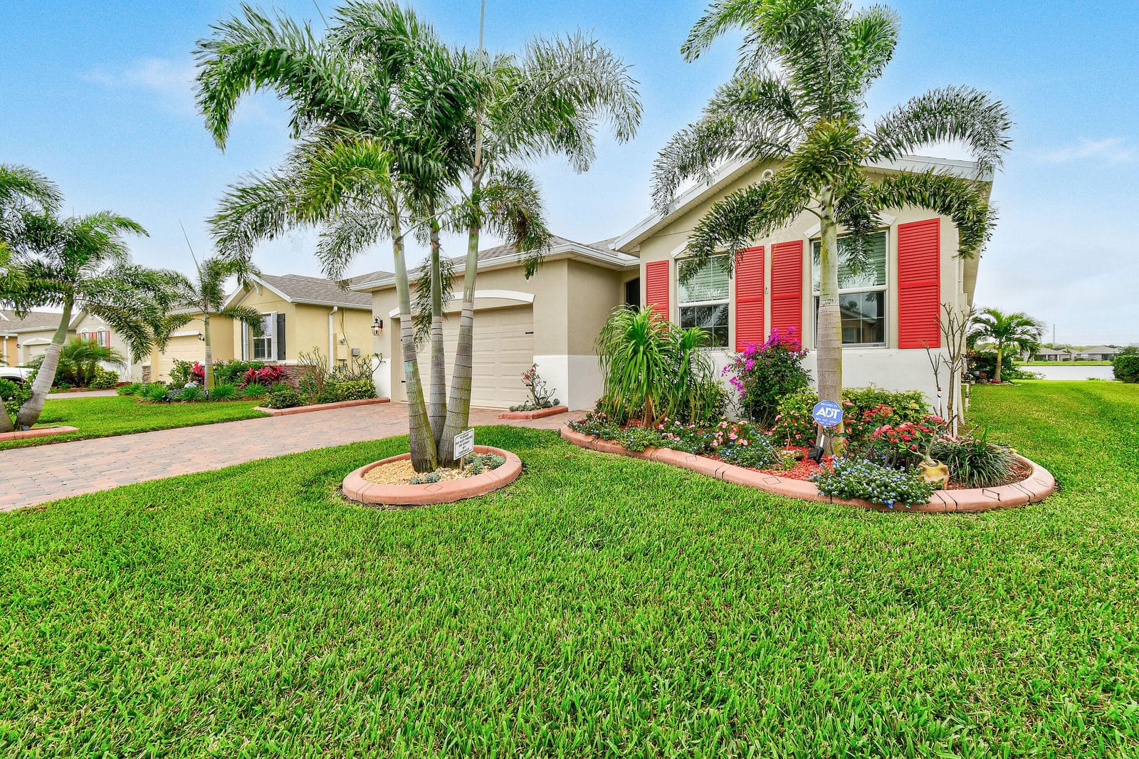 2215 Hawk River Drive SW, Vero Beach, FL 32962