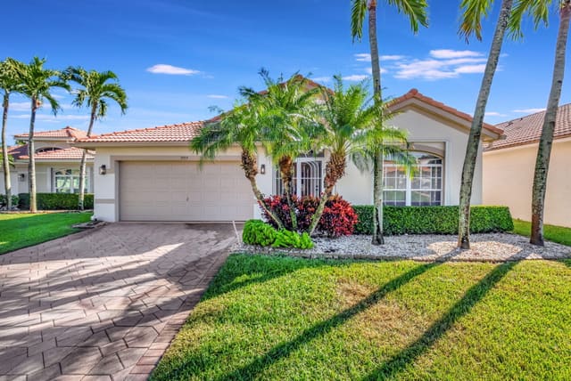5959 Royal Club Drive, sold in Royal Lakes, Boynton Beach, FL