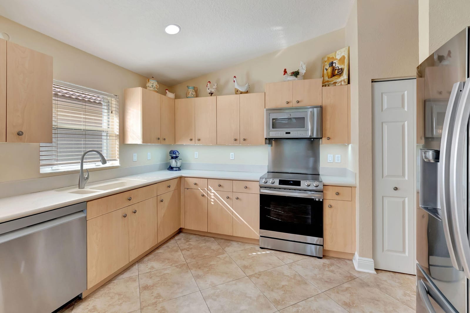 5959 Royal Club Drive, Boynton Beach, FL 33437 photo 15