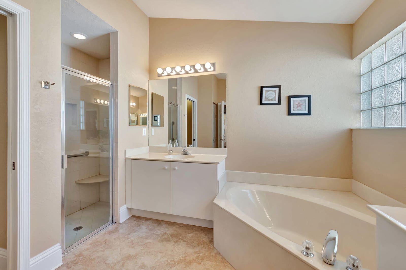 5959 Royal Club Drive, Boynton Beach, FL 33437 photo 29