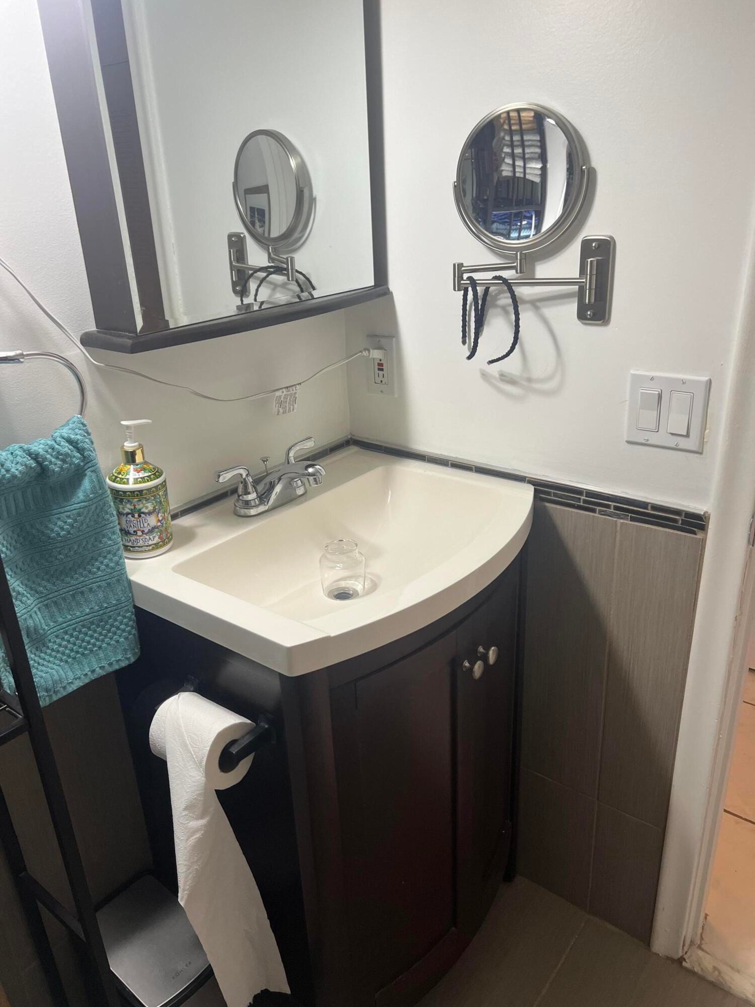 132 Berkshire F — photo 8