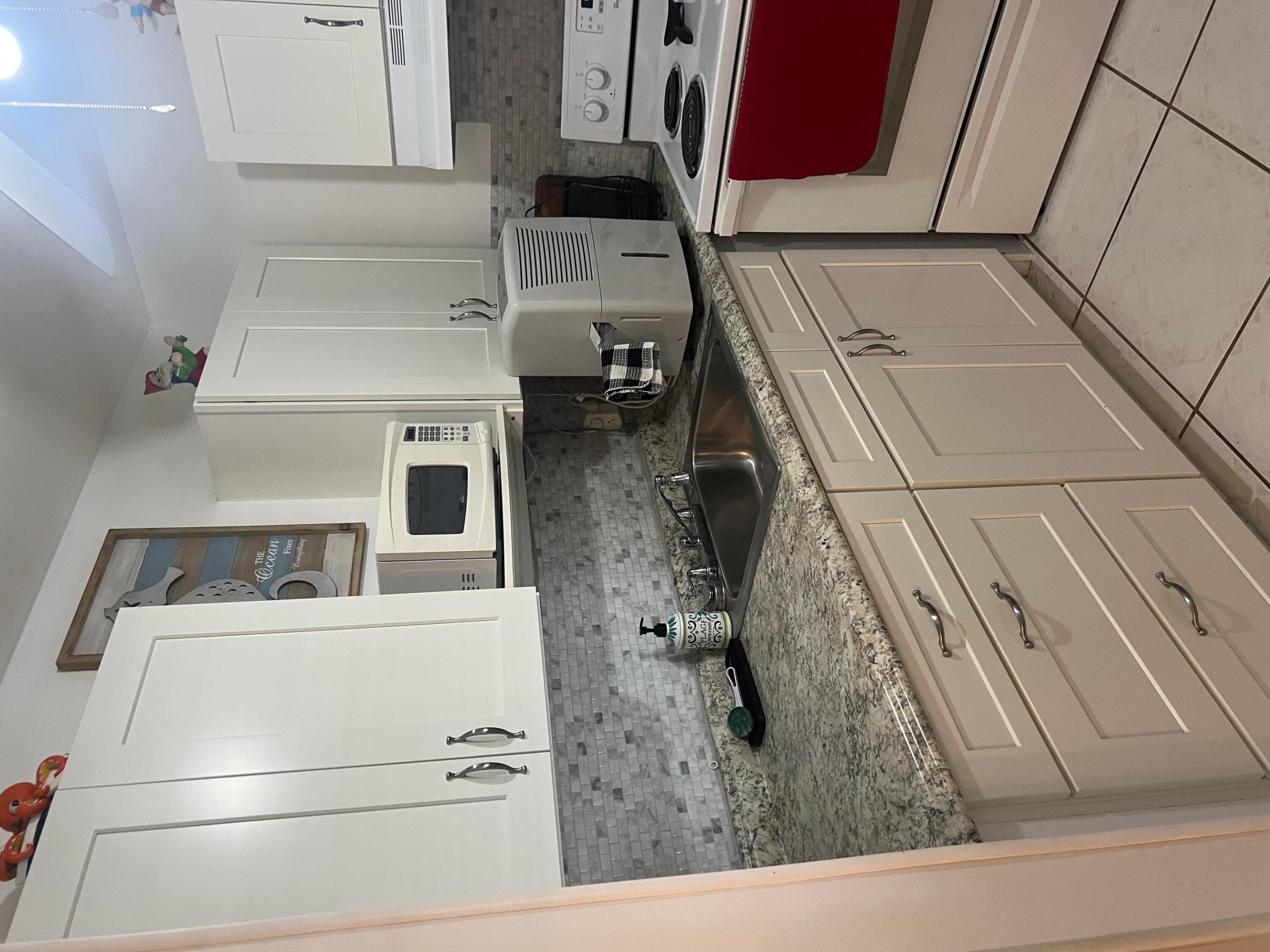 132 Berkshire F, West Palm Beach, FL 33417, West Palm Beach