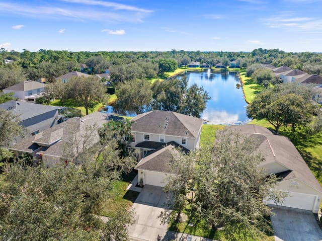 2538 12th Square SW, sold in Majestic Oaks Subdivision, Vero Beach, FL
