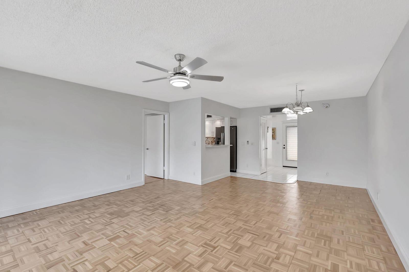 124 Capri C, Delray Beach, FL 33484 photo 7