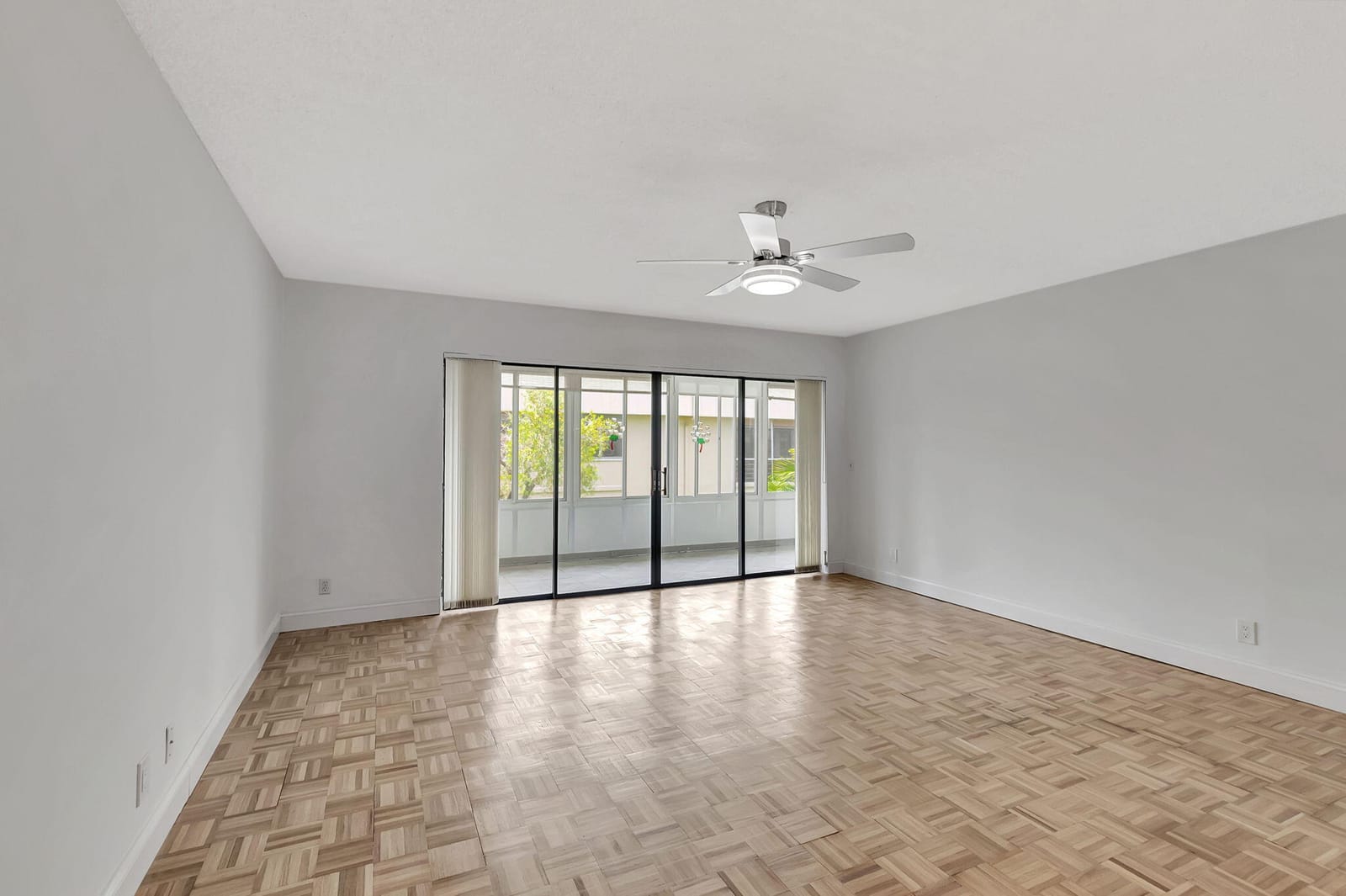 124 Capri C, Delray Beach, FL 33484 photo 3