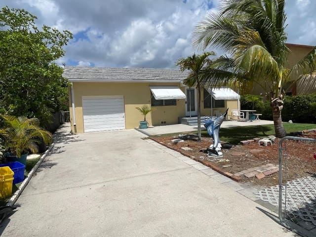 723 N 4th Street, sold in Mantyharju Lantana, Lantana, FL
